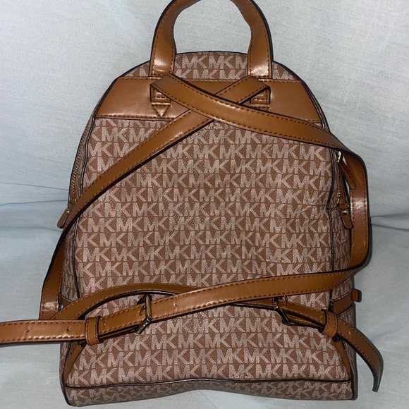 Michael Kors backpack - Picture 2 of 4